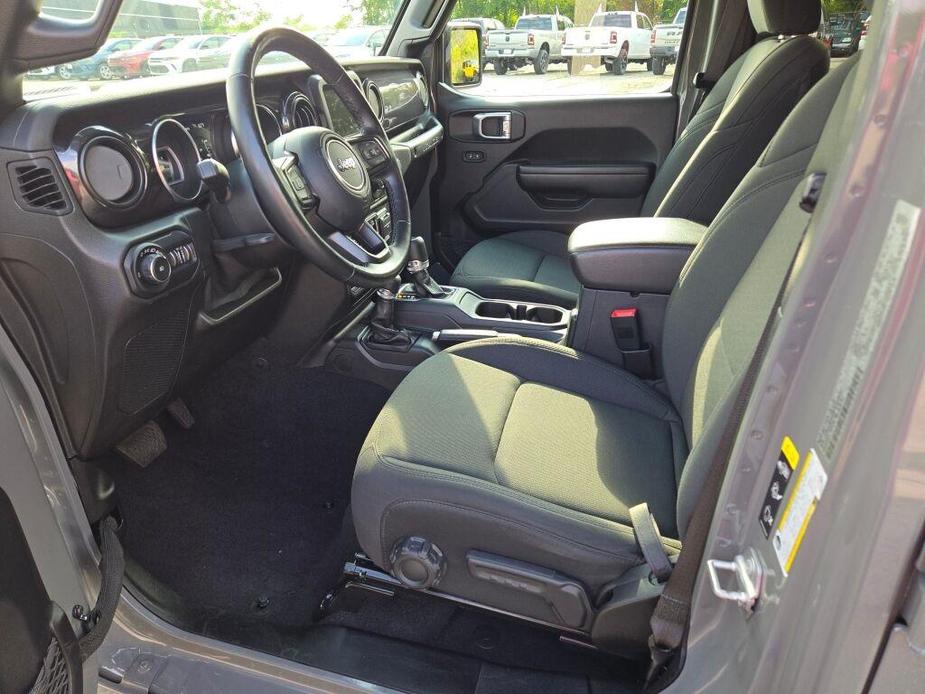 used 2021 Jeep Wrangler Unlimited car, priced at $35,992