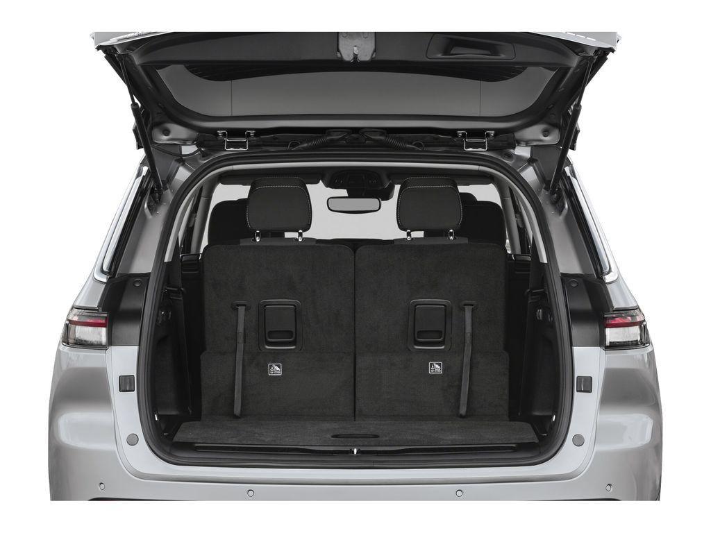 new 2025 Jeep Grand Cherokee L car, priced at $49,495