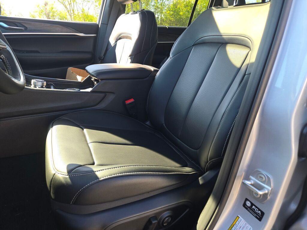 new 2025 Jeep Grand Cherokee L car, priced at $57,760