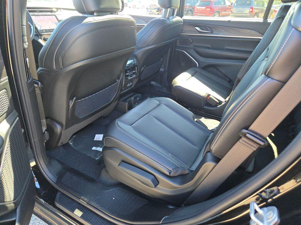 new 2025 Jeep Grand Cherokee L car, priced at $60,330