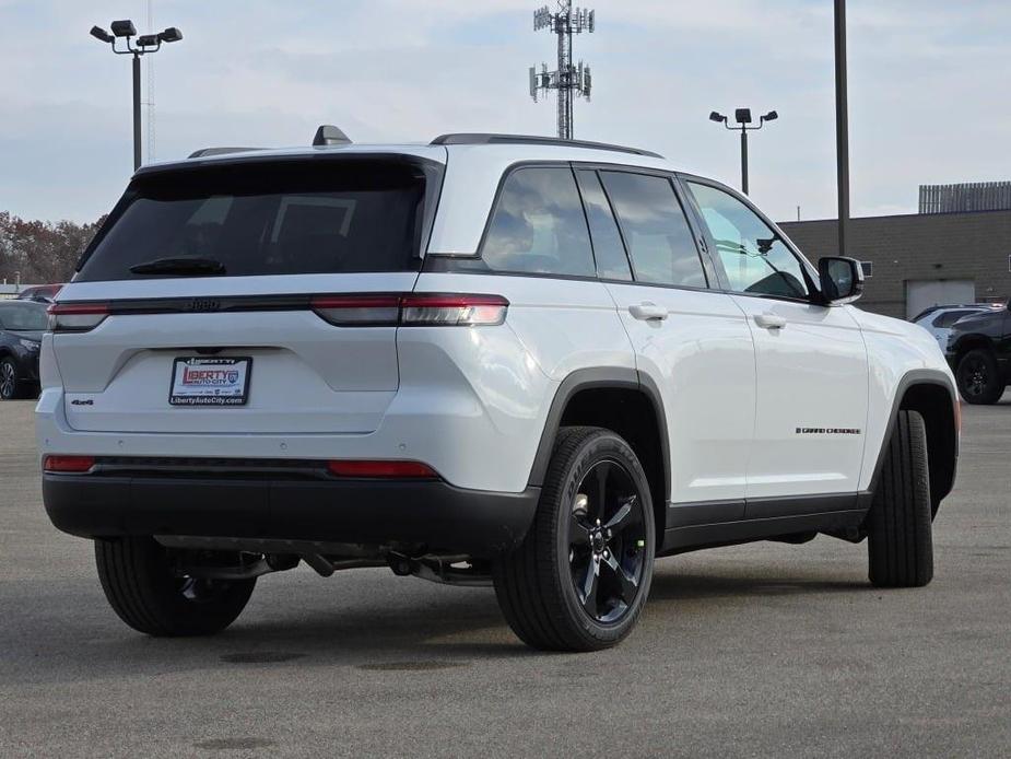 new 2025 Jeep Grand Cherokee car, priced at $43,375