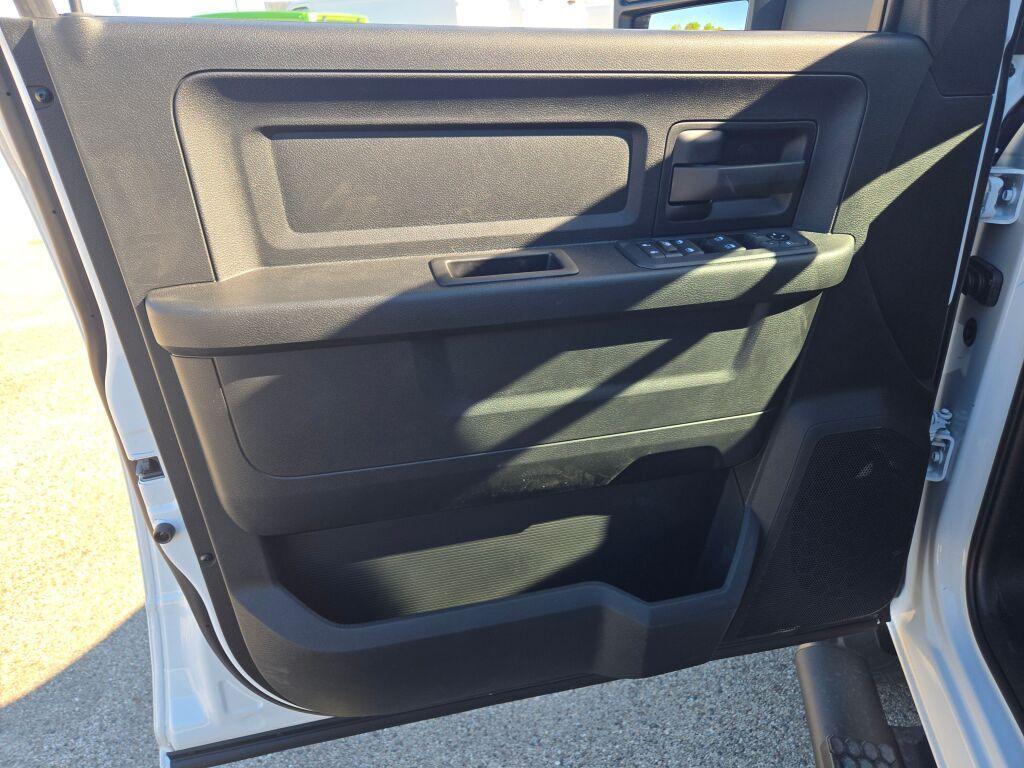 new 2025 Ram 2500 car, priced at $57,570