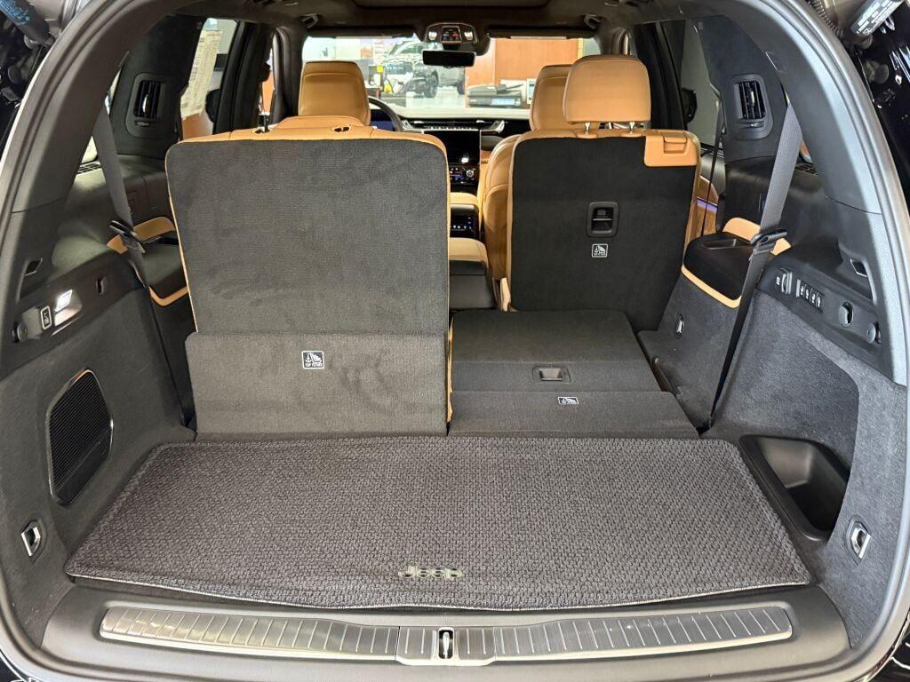 new 2025 Jeep Grand Cherokee L car, priced at $66,341