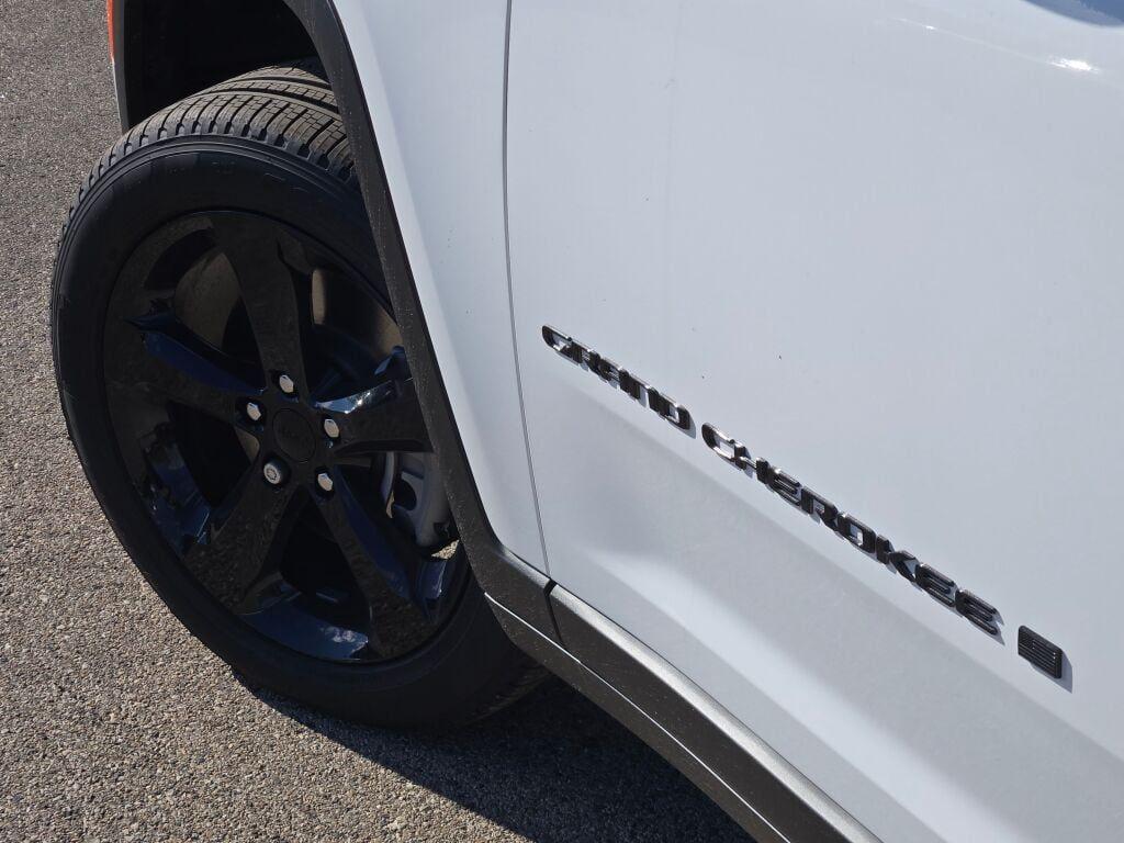 new 2025 Jeep Grand Cherokee L car, priced at $51,495