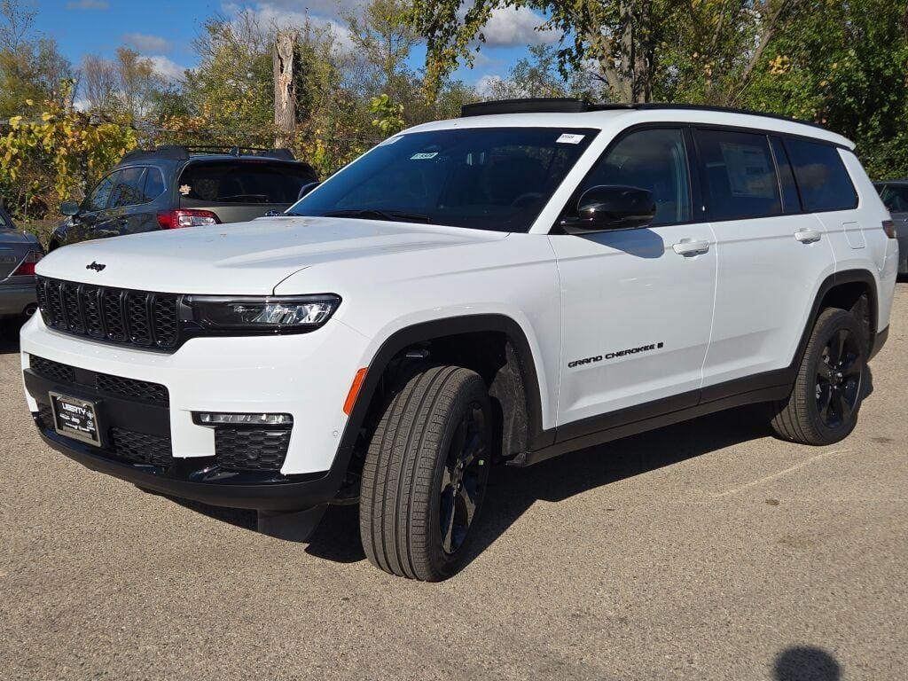 new 2025 Jeep Grand Cherokee L car, priced at $51,495
