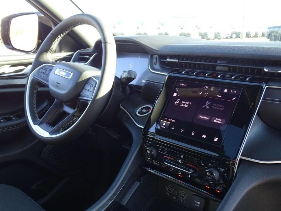 new 2025 Jeep Grand Cherokee L car, priced at $44,080