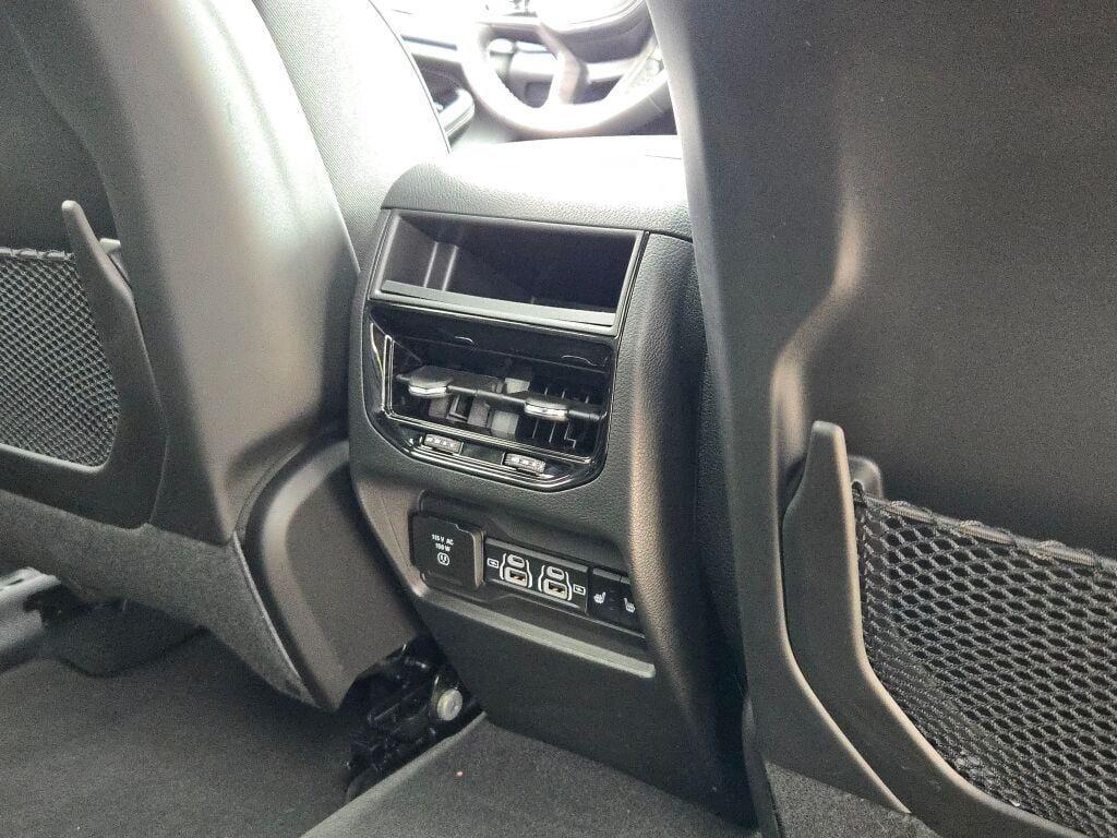 new 2025 Jeep Grand Cherokee car, priced at $57,546