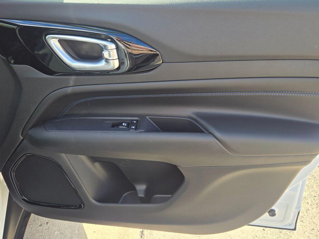 new 2026 Jeep Compass car, priced at $31,500