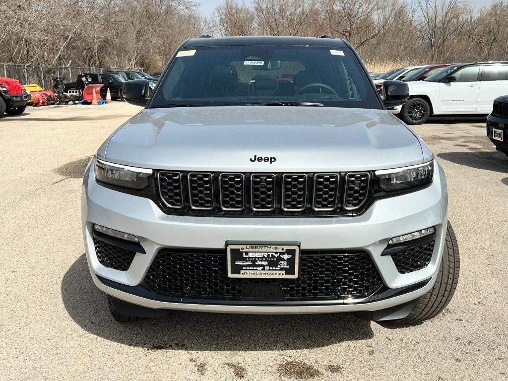 new 2025 Jeep Grand Cherokee car, priced at $74,220