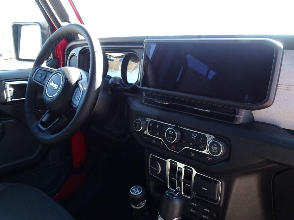 new 2025 Jeep Wrangler car, priced at $62,260