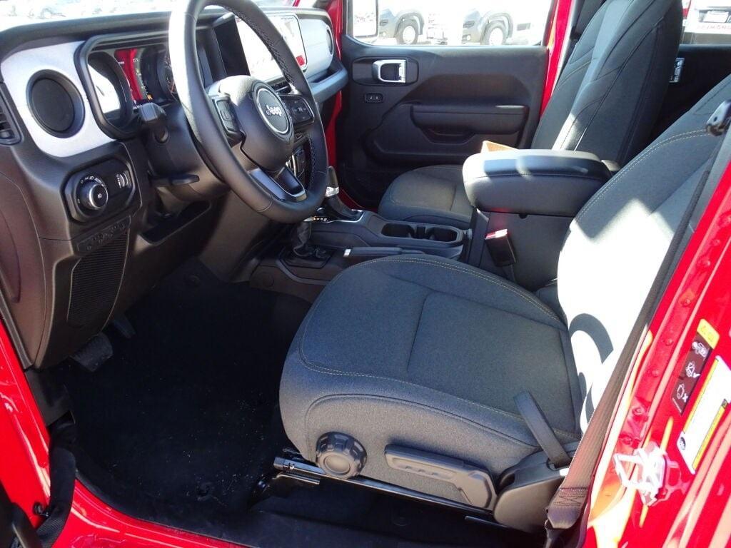 new 2025 Jeep Wrangler car, priced at $62,260