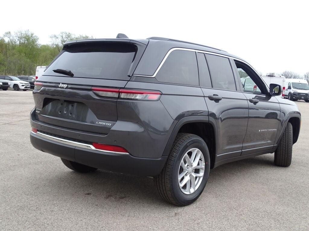 new 2025 Jeep Grand Cherokee car, priced at $43,970