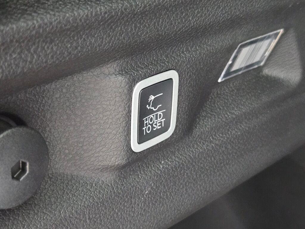 new 2025 Jeep Grand Cherokee L car, priced at $43,750