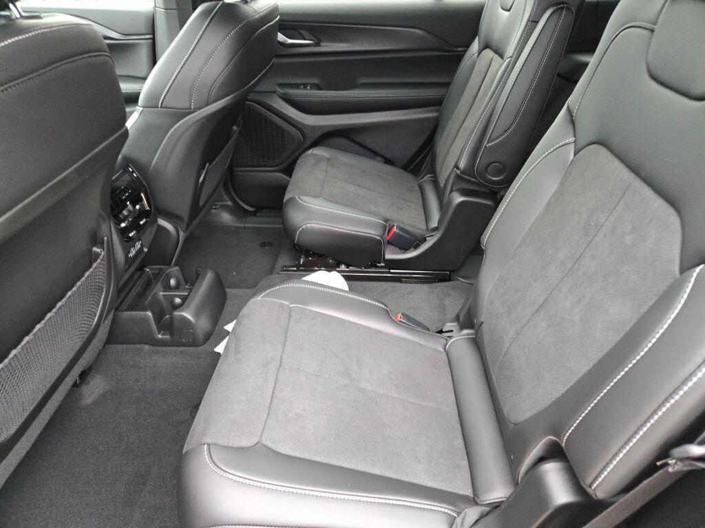 new 2025 Jeep Grand Cherokee L car, priced at $43,750