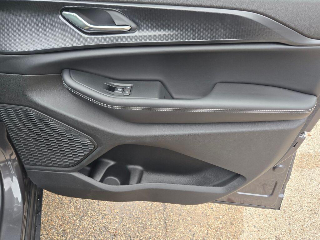 new 2025 Jeep Grand Cherokee L car, priced at $43,750