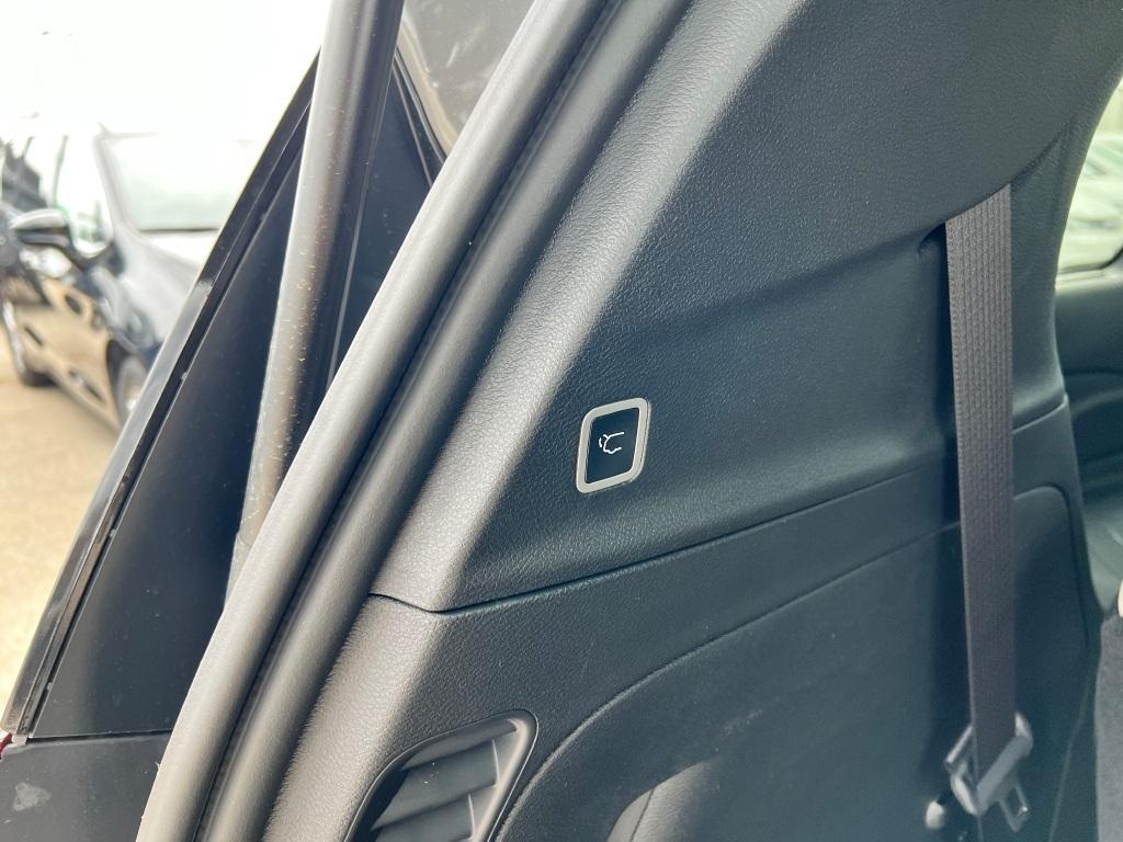 new 2025 Chrysler Pacifica car, priced at $53,215