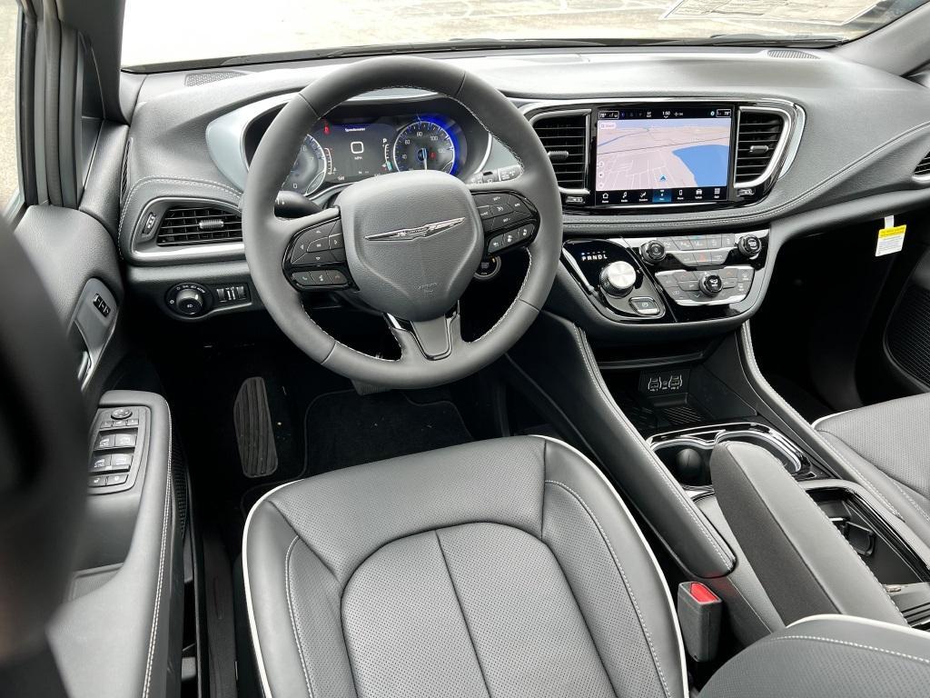 new 2025 Chrysler Pacifica car, priced at $53,215