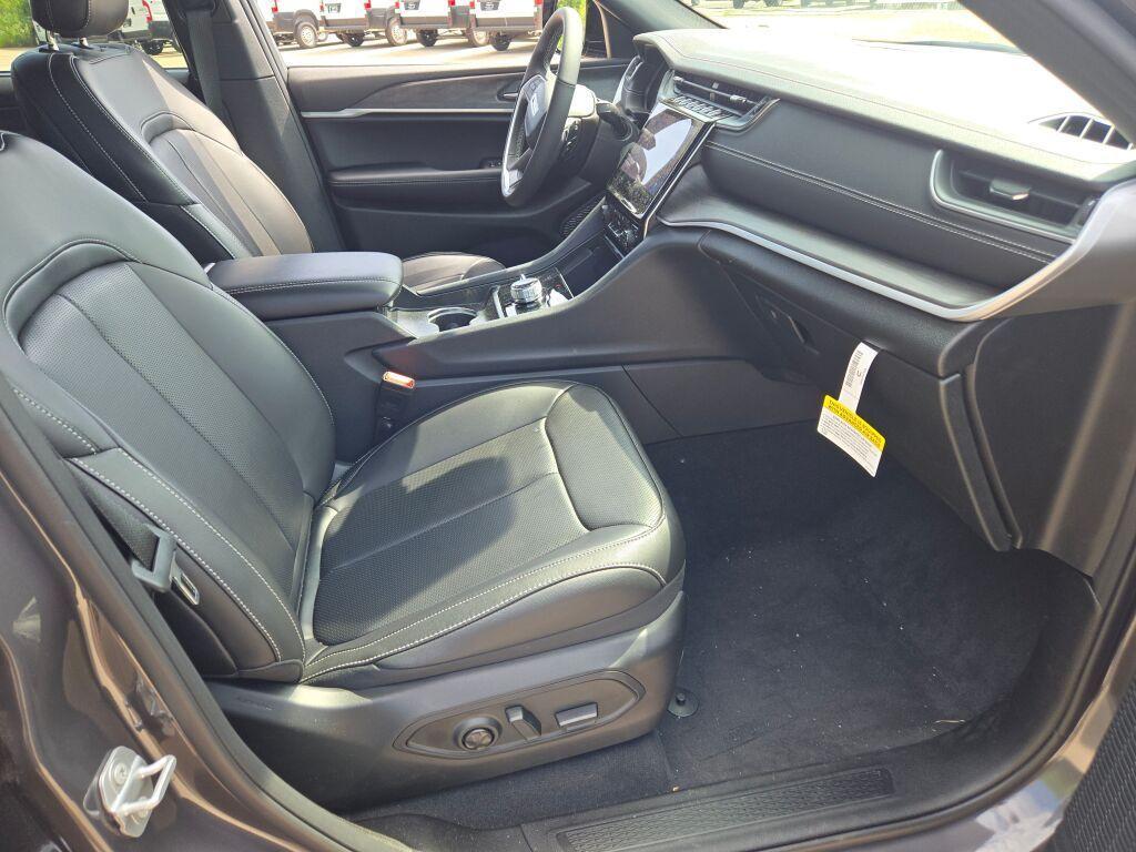 new 2025 Jeep Grand Cherokee L car, priced at $57,760