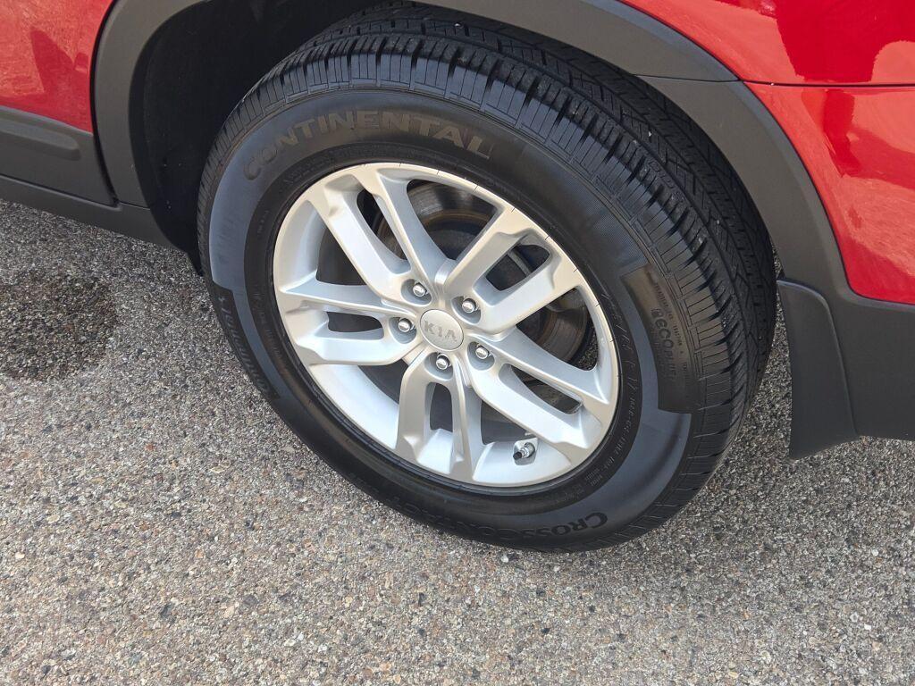 used 2014 Kia Sorento car, priced at $10,417