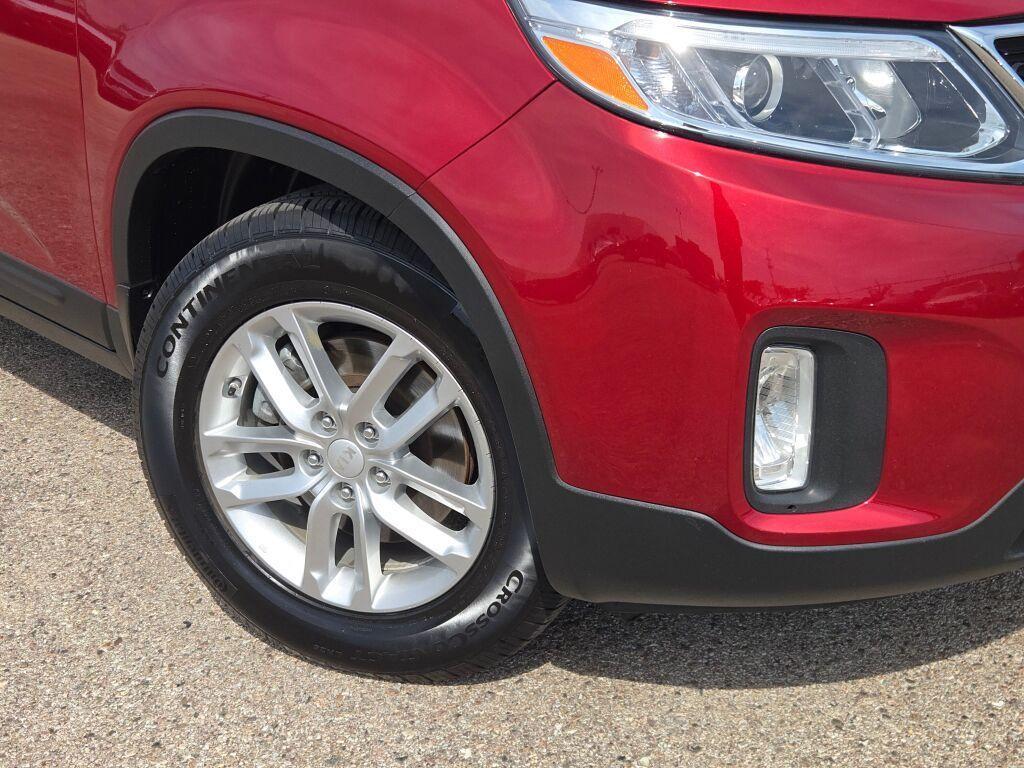 used 2014 Kia Sorento car, priced at $10,417