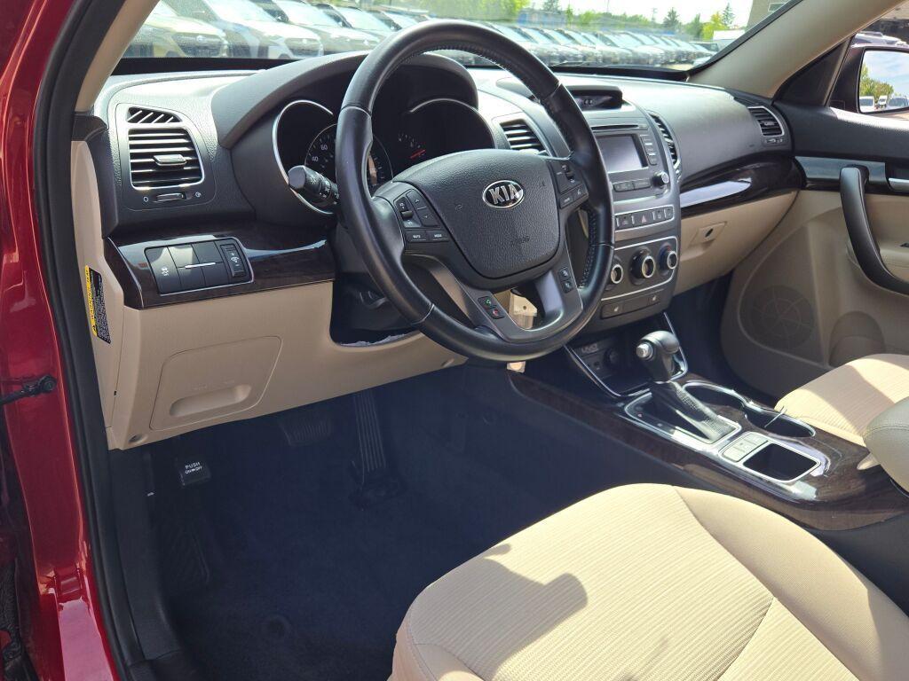 used 2014 Kia Sorento car, priced at $10,417