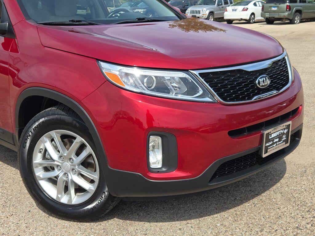used 2014 Kia Sorento car, priced at $10,417