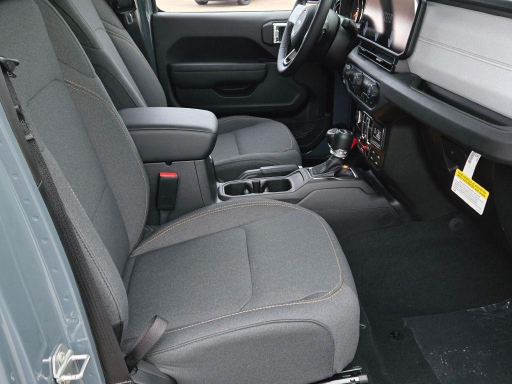 new 2025 Jeep Wrangler car, priced at $61,510
