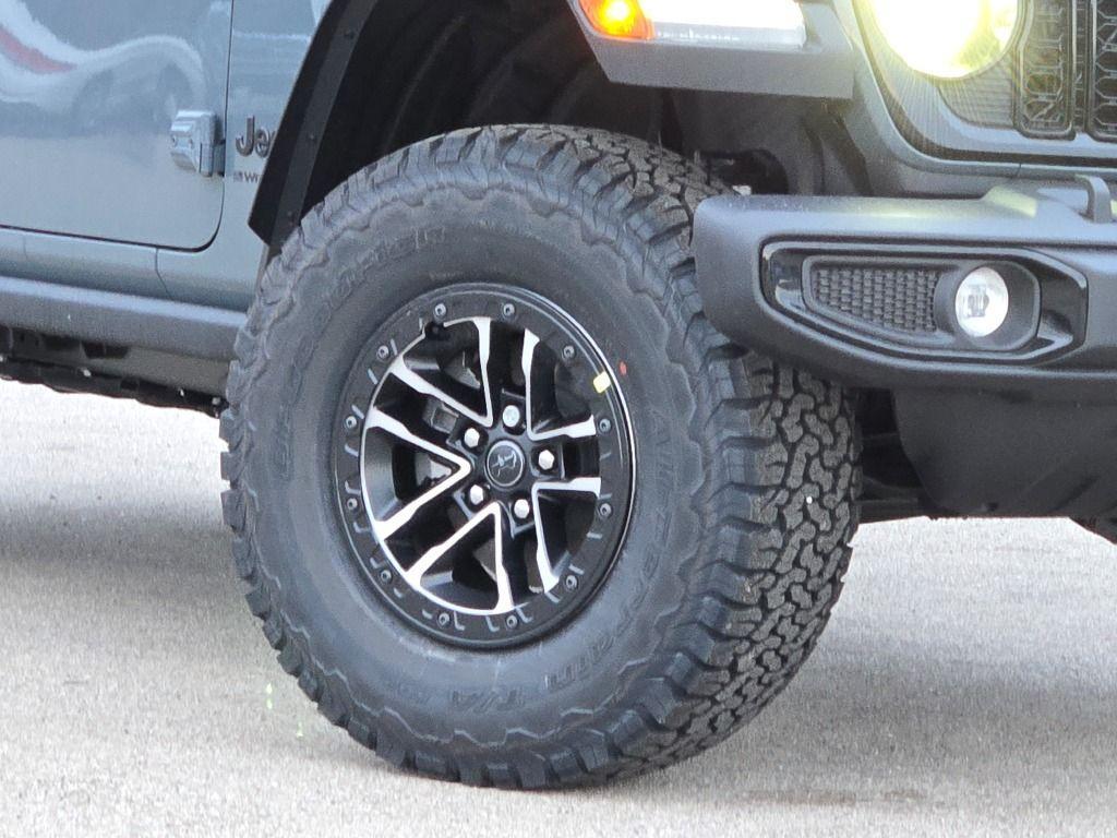 new 2025 Jeep Wrangler car, priced at $61,510