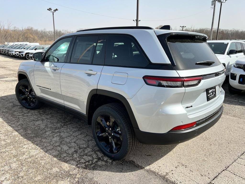 new 2025 Jeep Grand Cherokee car, priced at $57,235