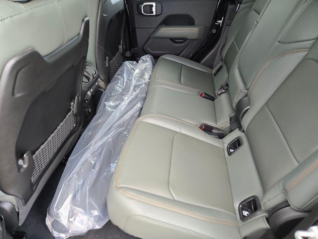 new 2025 Jeep Gladiator car, priced at $54,495