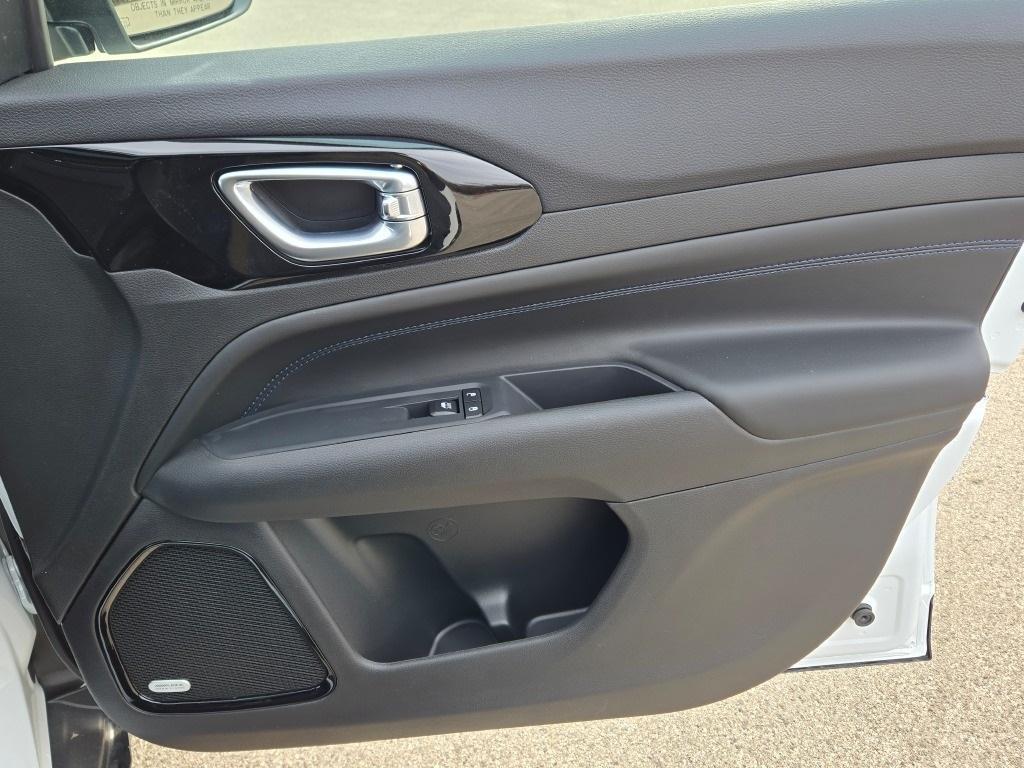 new 2025 Jeep Compass car, priced at $37,710