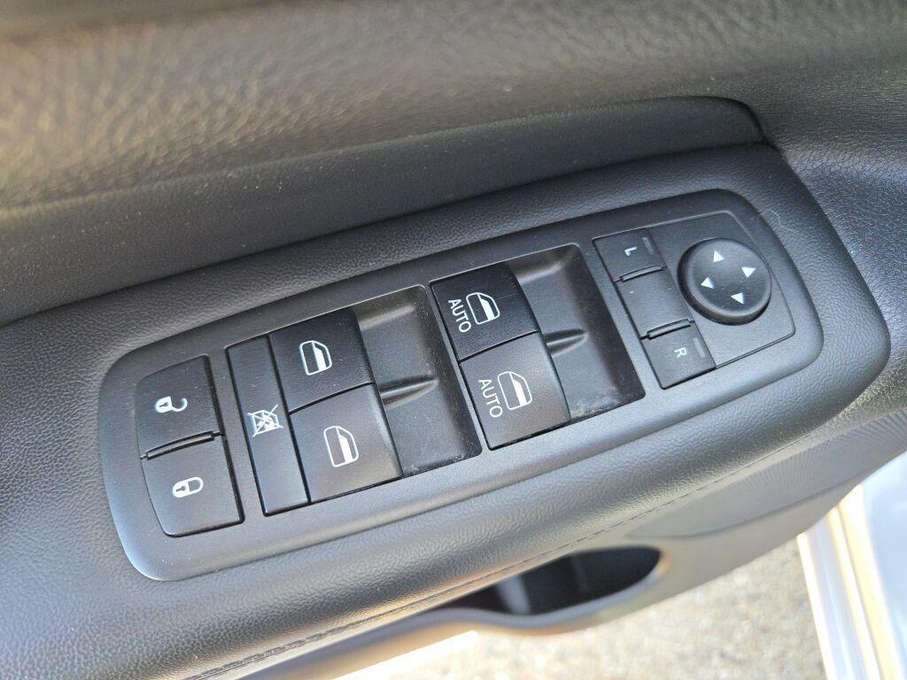 used 2019 Jeep Grand Cherokee car, priced at $17,682