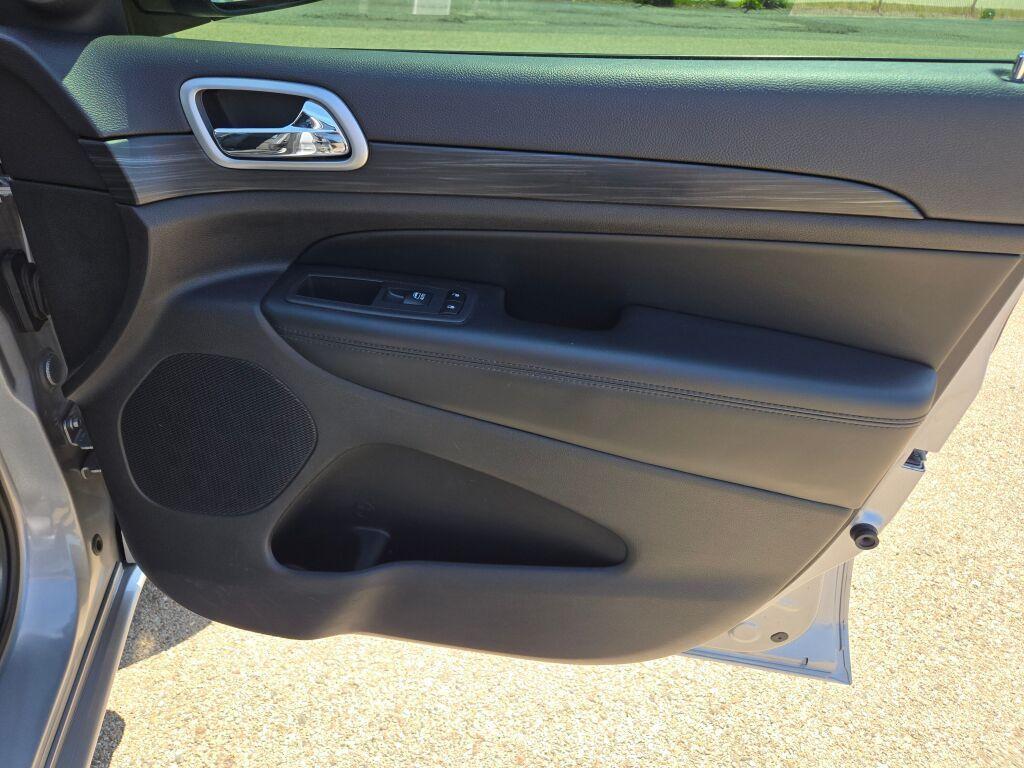used 2019 Jeep Grand Cherokee car, priced at $17,682