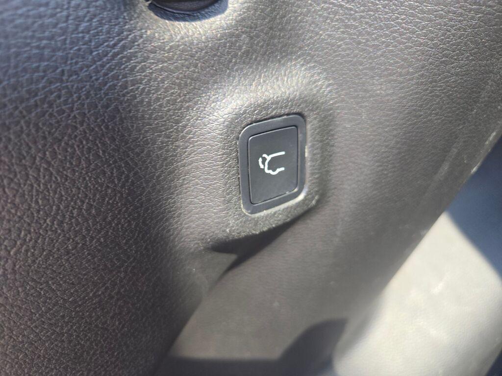 used 2022 Jeep Compass car, priced at $25,918