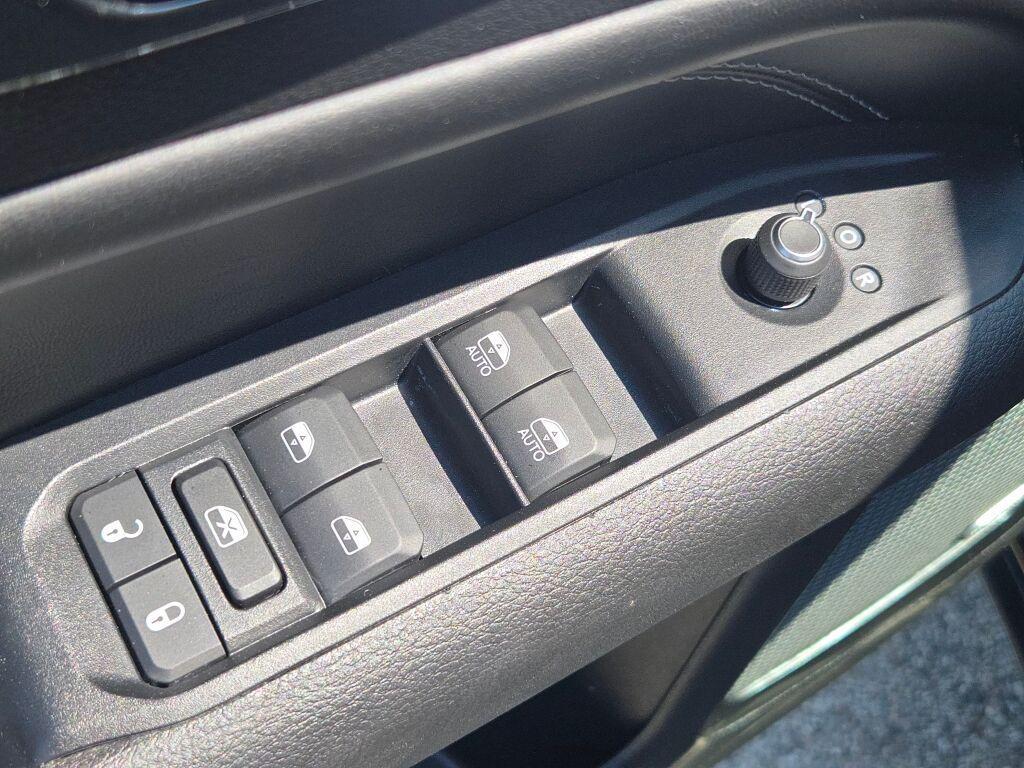 used 2022 Jeep Compass car, priced at $25,918