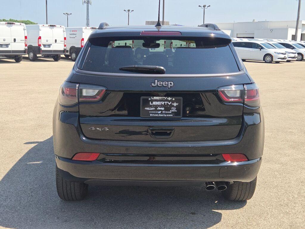 used 2022 Jeep Compass car, priced at $25,918