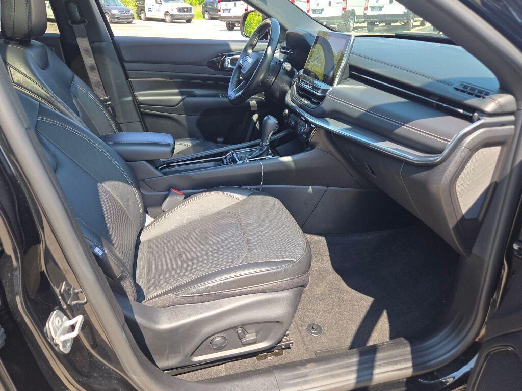 used 2022 Jeep Compass car, priced at $25,918