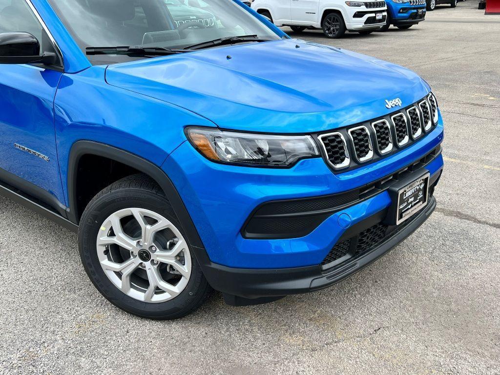 new 2025 Jeep Compass car, priced at $28,190