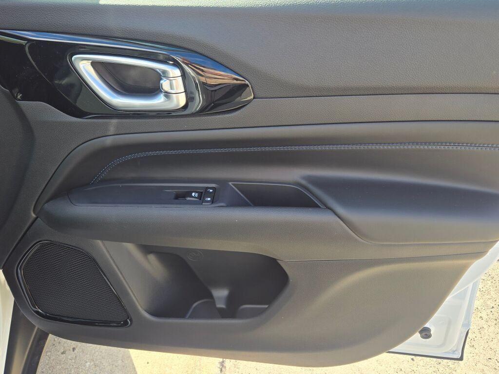 new 2026 Jeep Compass car, priced at $31,500