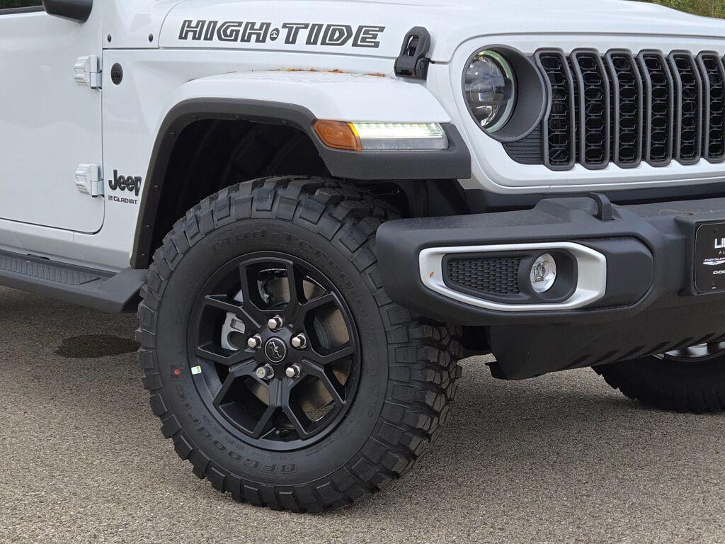 new 2025 Jeep Gladiator car, priced at $55,190
