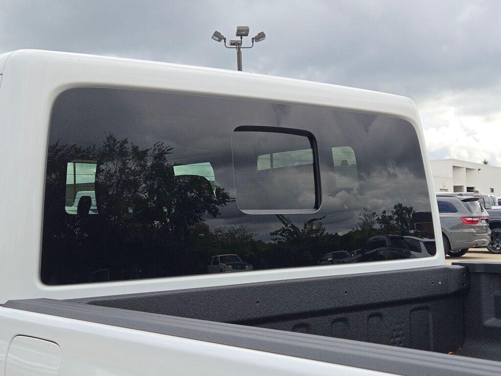 new 2025 Jeep Gladiator car, priced at $55,190