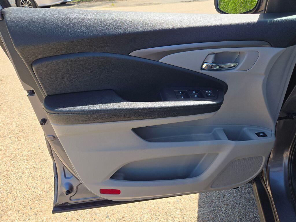 used 2018 Honda Pilot car, priced at $20,833