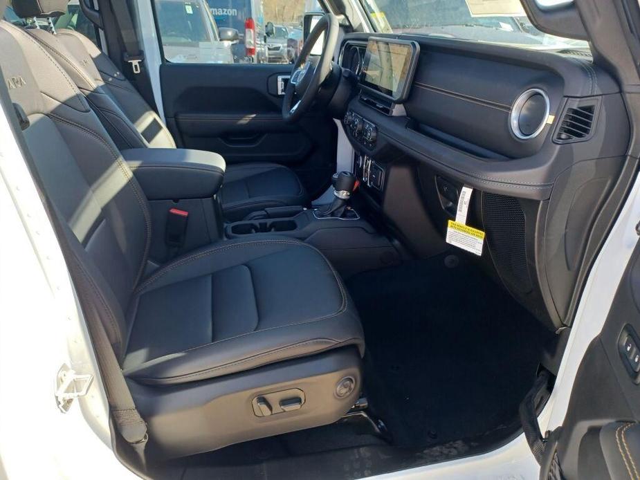 new 2024 Jeep Wrangler car, priced at $53,595