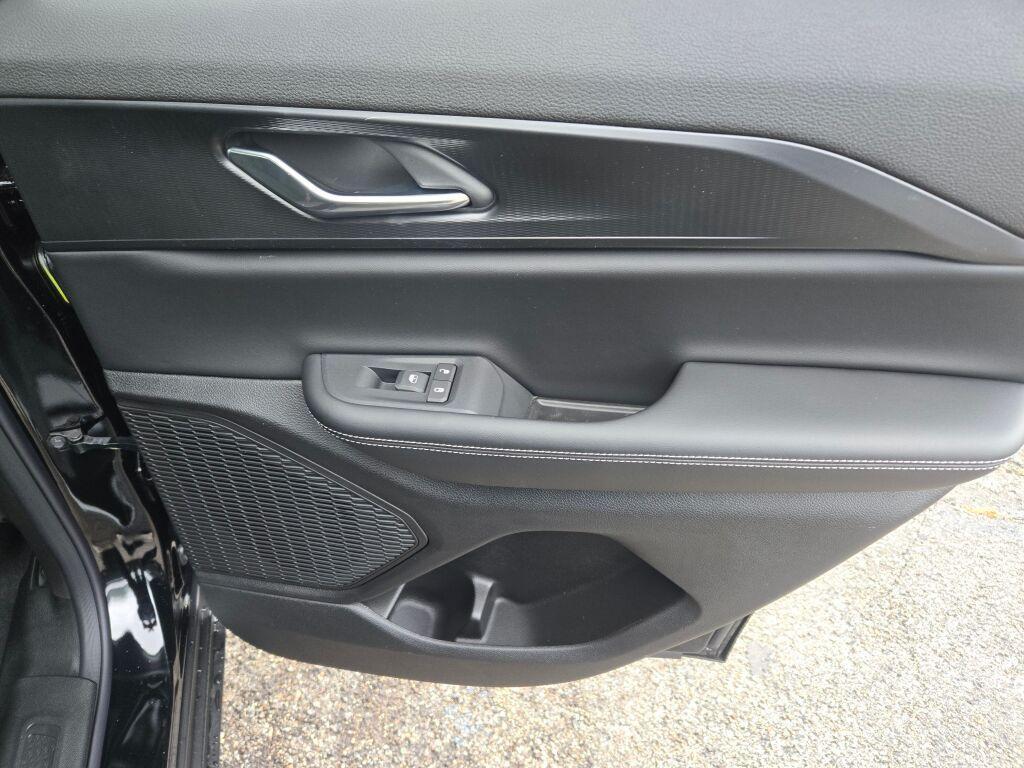 new 2025 Jeep Grand Cherokee car, priced at $41,745