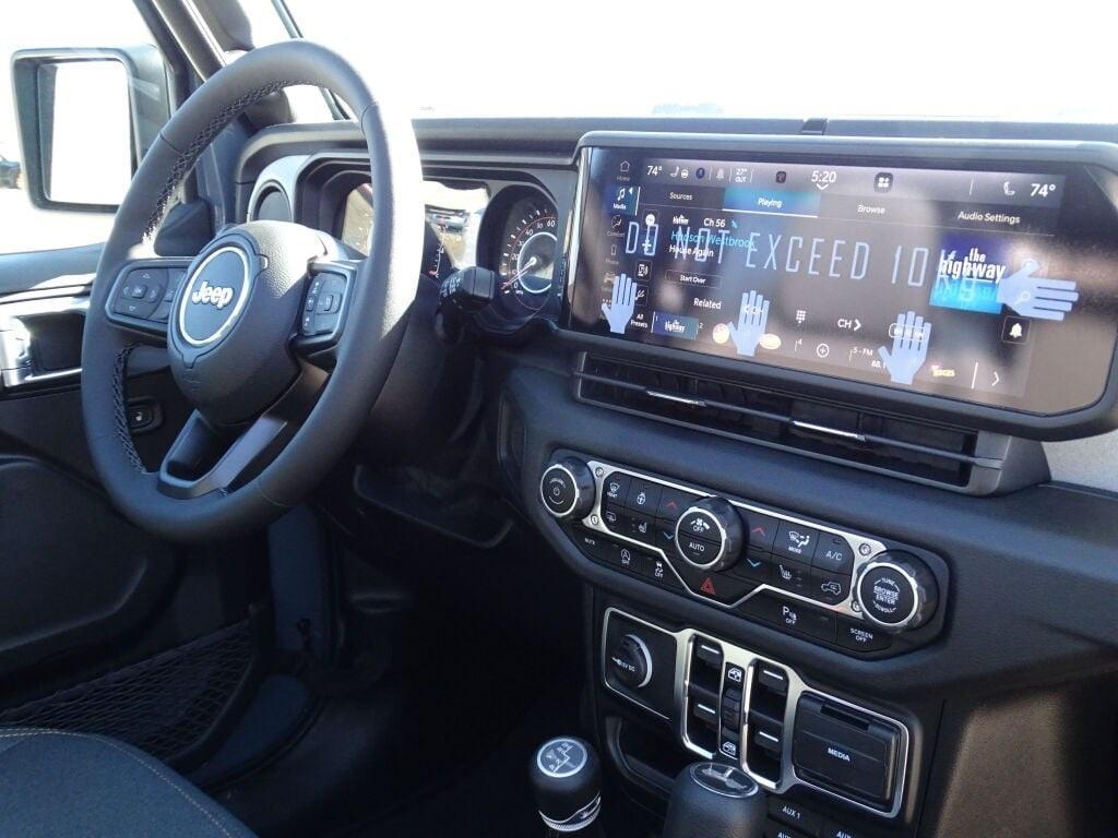 new 2025 Jeep Wrangler car