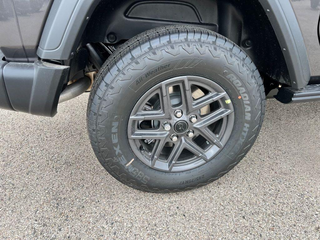 new 2025 Jeep Wrangler car, priced at $50,620