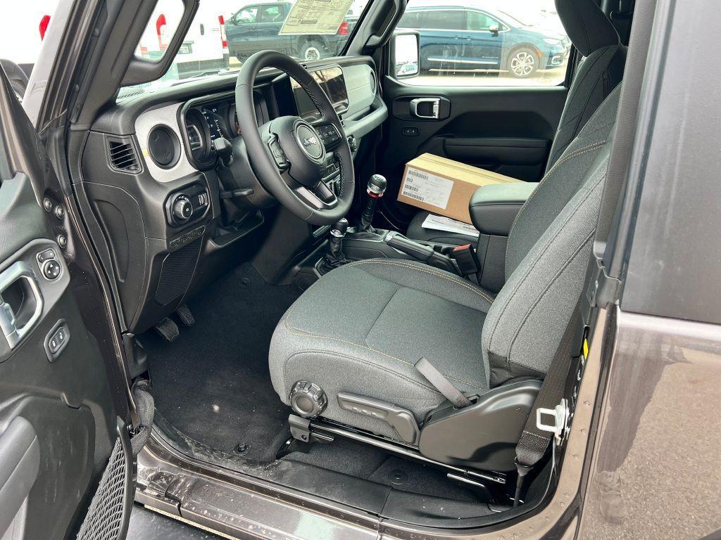 new 2025 Jeep Wrangler car, priced at $50,620