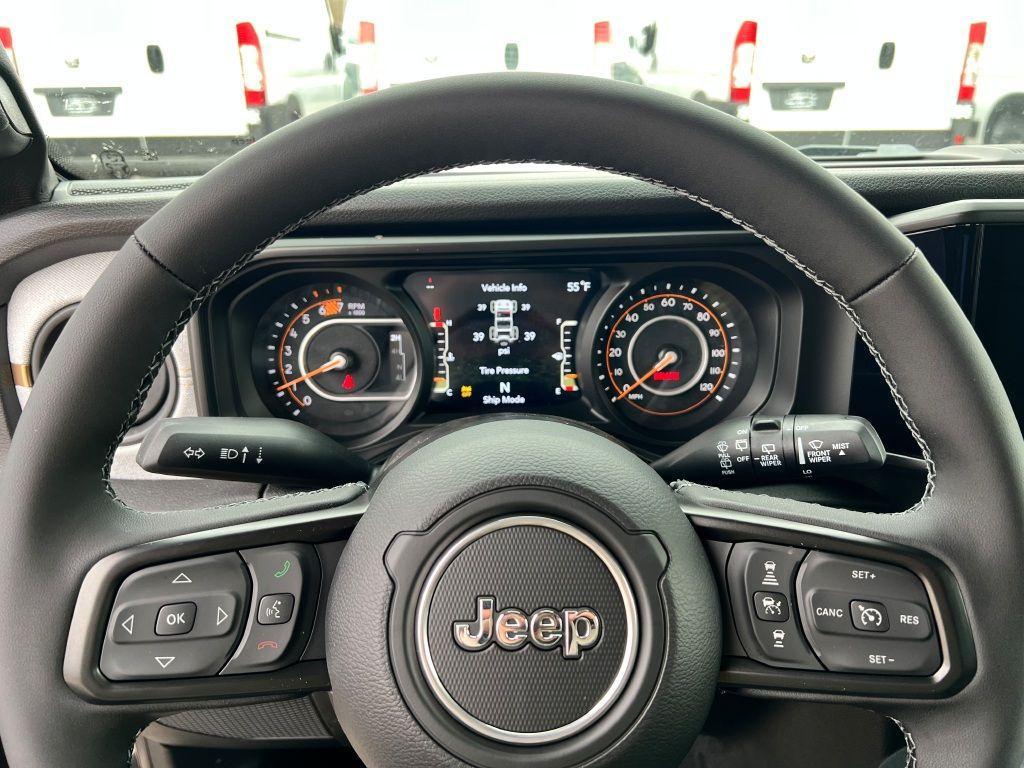 new 2025 Jeep Wrangler car, priced at $50,620