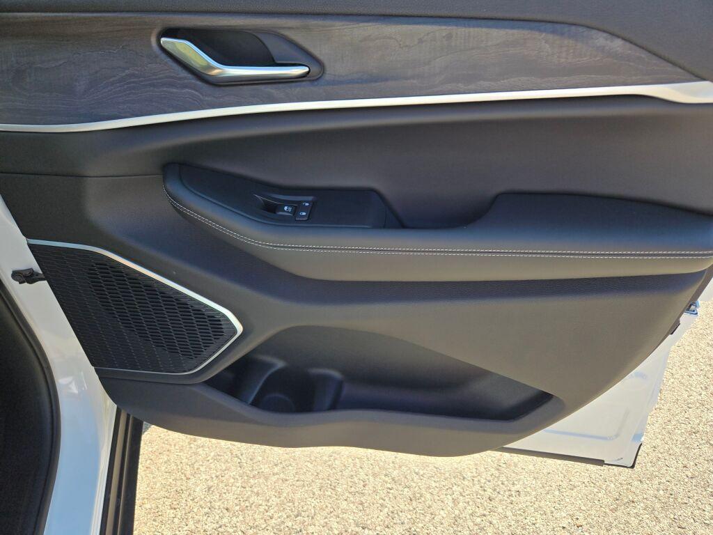 new 2025 Jeep Grand Cherokee L car, priced at $50,000