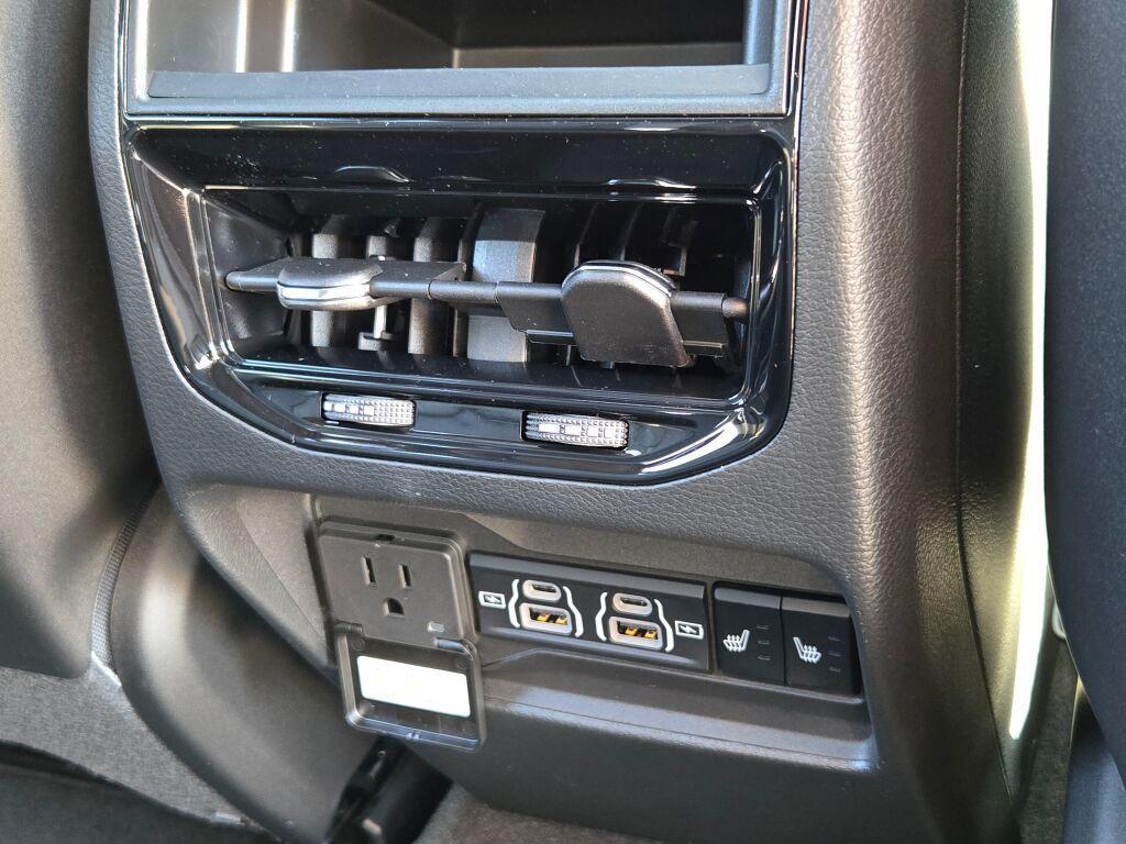 new 2025 Jeep Grand Cherokee L car, priced at $50,000